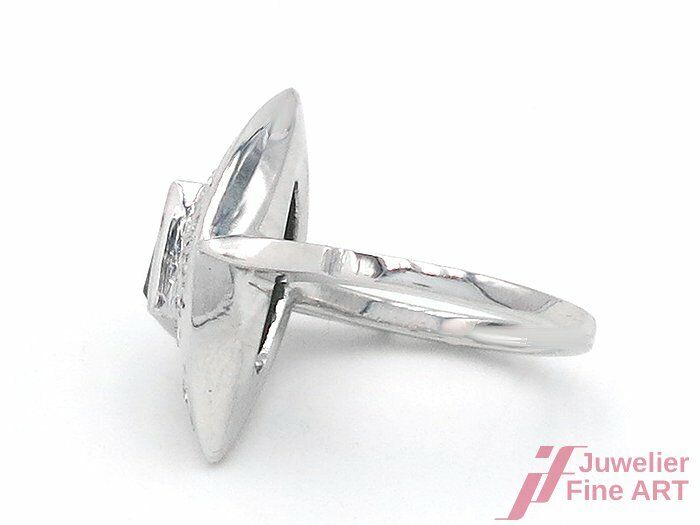 Ring 14K WG - 12 Diamantrosen zus. ca. 0,30 ct + 1 Smaragd ca. 2,5 ct - 7,58 g
