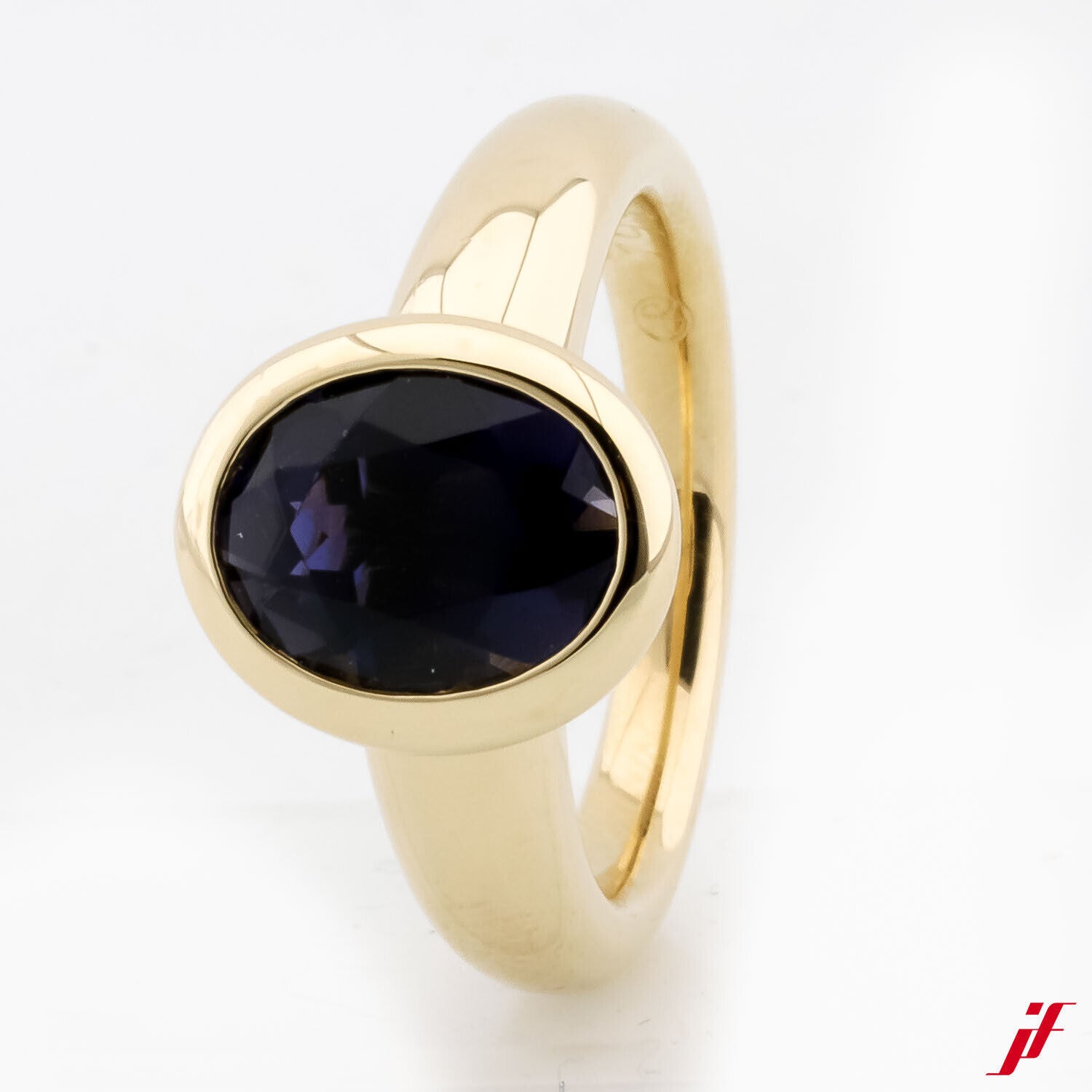 Ring 750/18K Gelbgold 1 Cordierit ca. 4,0 ct 9,4 mm x 8,0 mm Weite 53,5