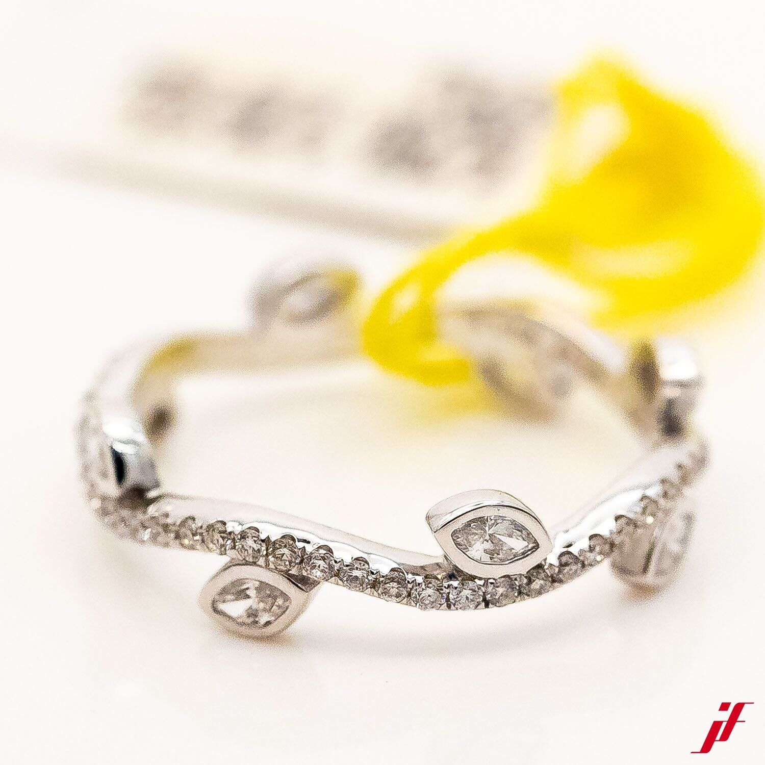Ring 750/18K Weißgold 62 Diamant Brillanten 0,58ct W/SI Gr.52 - Wert 3.400€