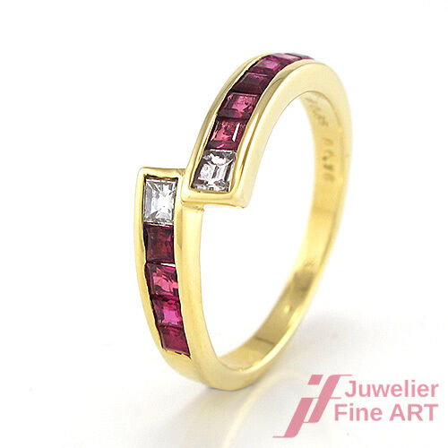 Ring 750/18K Gold -10 Rubine ca.0,65 ct + 2 Diamanten ca.0,16 ct W-SI - 3,4 g