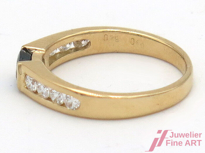 HENRICH & DENZEL Ring 18K GG - 1 Saph. 0,29 ct + 8 Brill. zus. 0,48 ct- 3,2 g