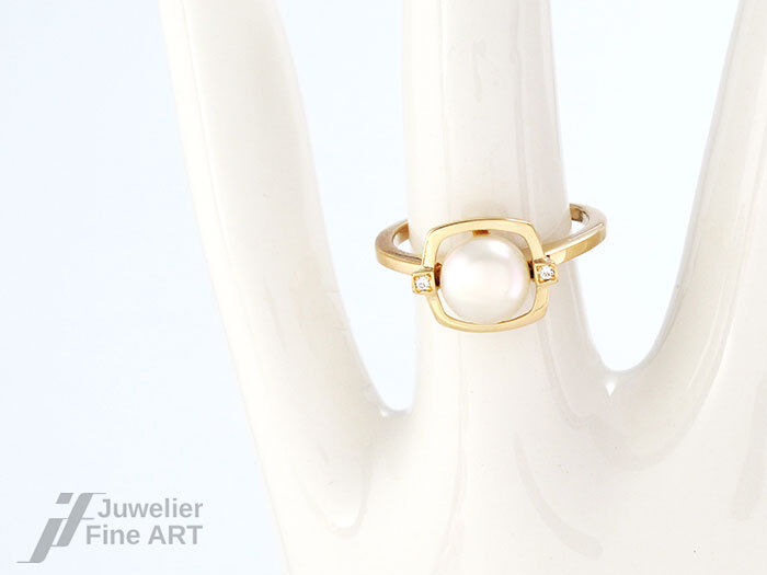 Ring 750/18K Gelbgold Akoyaperle + 2 Brillanten ca.0,04 ct TW/VSI - 3,9 g Gr. 55