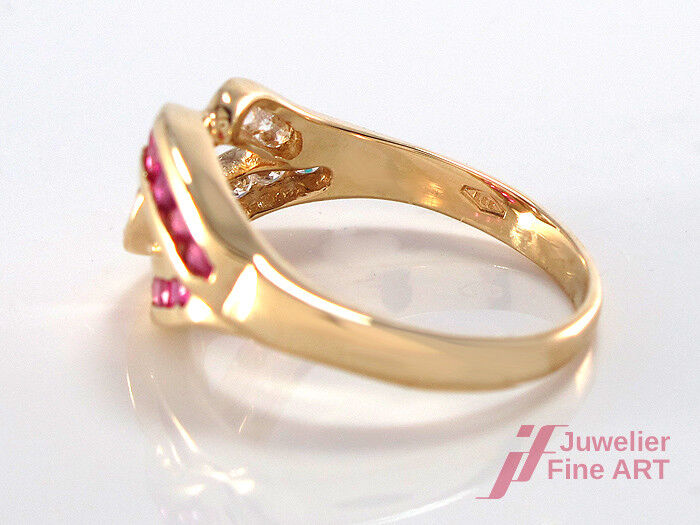 Ring 585/14K Gelbgold - 11 Rubine ca. 0,30 ct - 12 Diamanten ca. 0,70 ct TW-VSI