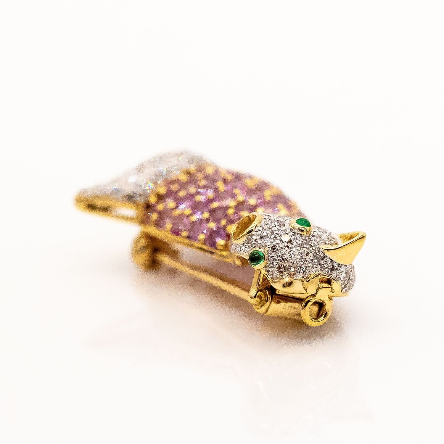 Nadel Katze 18K Gelbgold rosa Saphir 1,0ct 90 Diamanten ca. 1,2ct- Wert 5.600 €