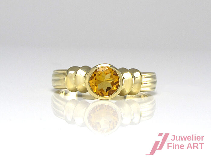 Ring mit brasilianischer Citrin ca. 0,67 ct - 9K/375 Gelbgold - 4,0 g -Größe 56