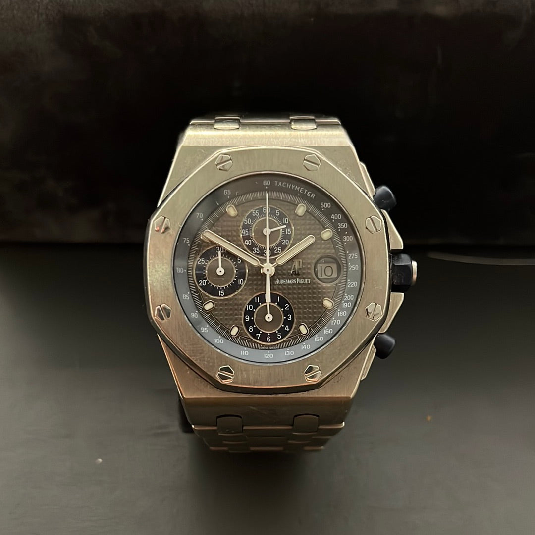 Audemars Piguet Royal Oak Offshore Chronograph Titan 44mm Papiere 2000