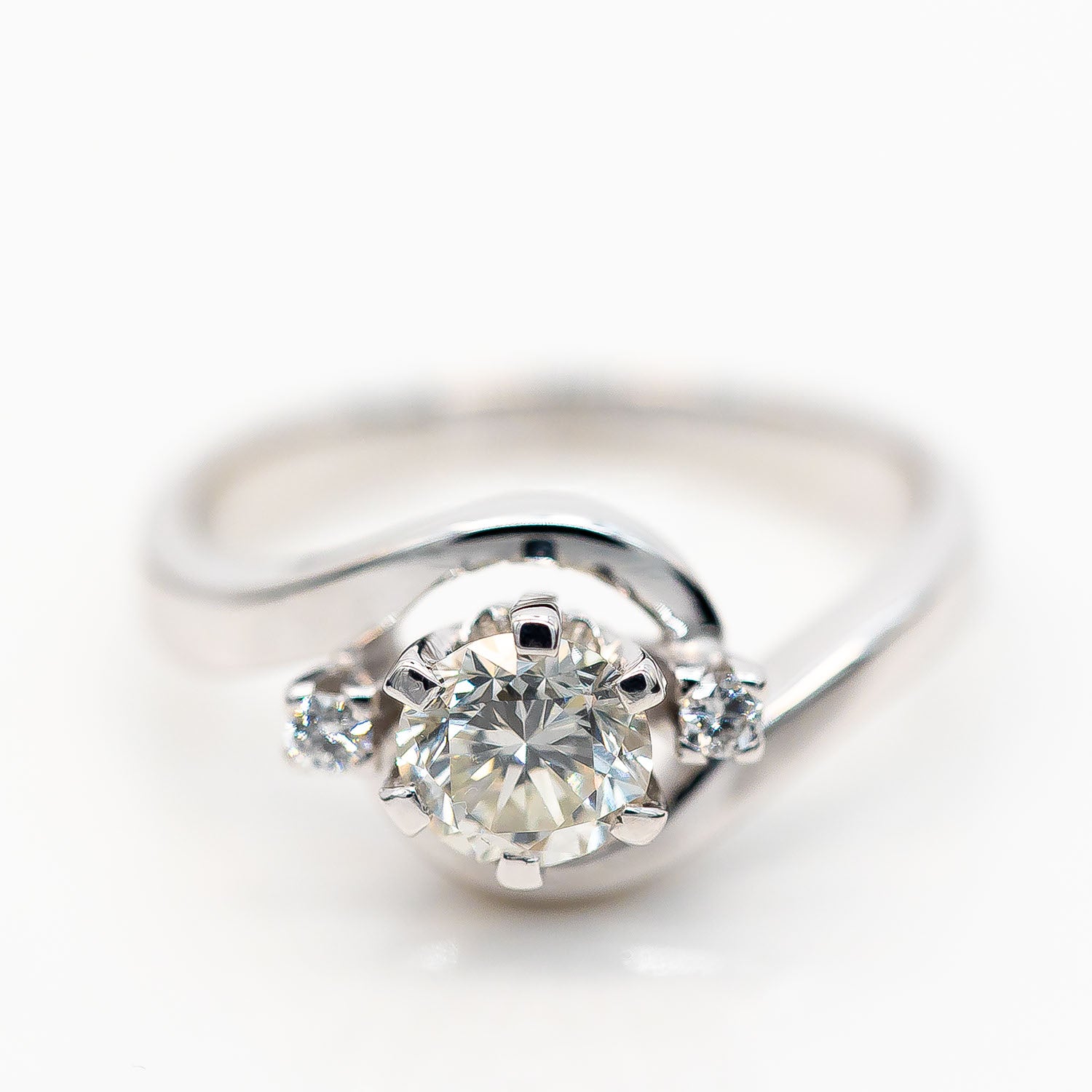 Ring 585/14K Weißgold Diamant 0,5ct W/SI Gr.50 - Wert 3.000€