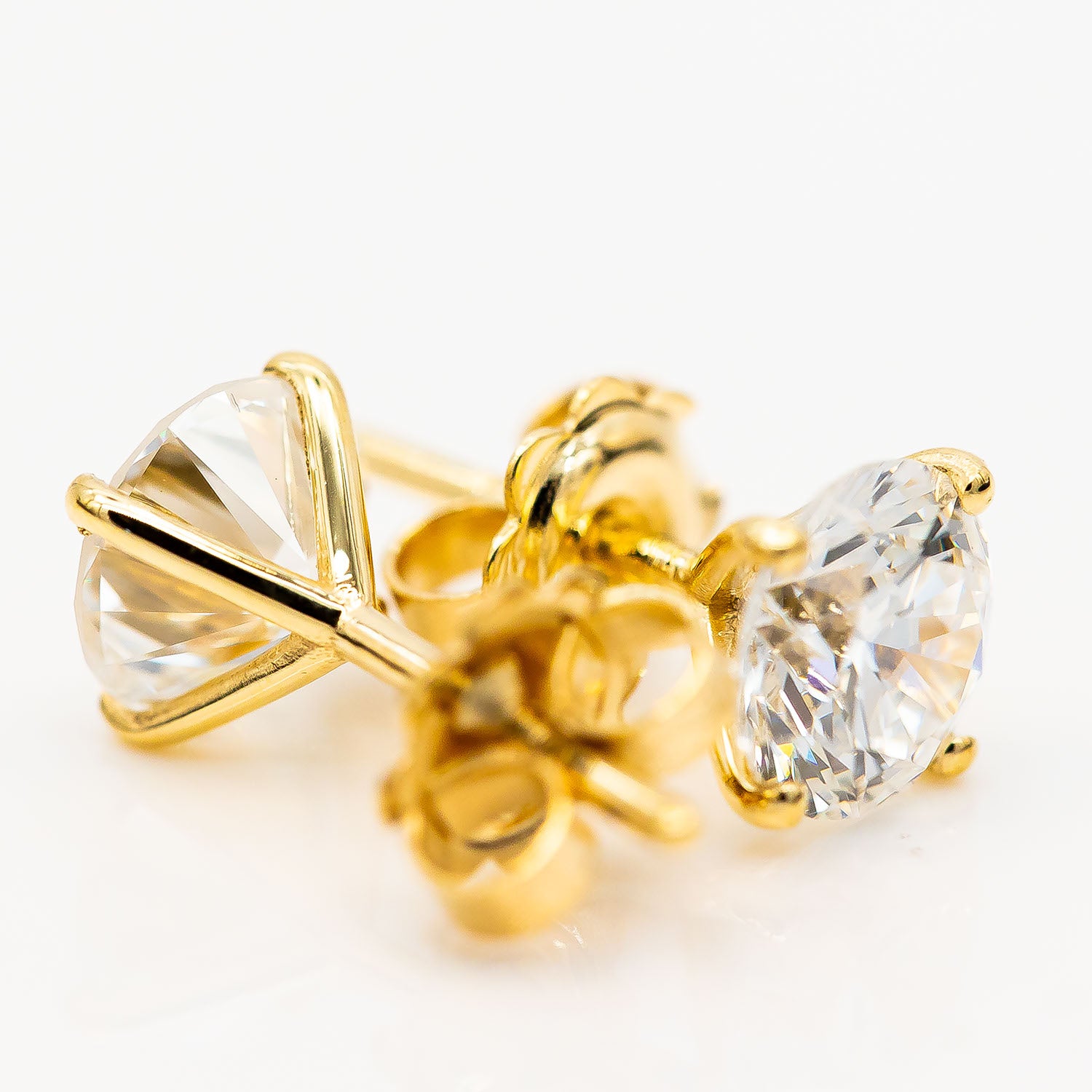 Ohrstecker 750/18K Gelbgold CVD Diamant 3,02ct E/VVS - Wert 12.000€