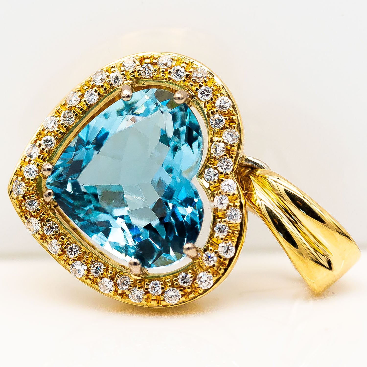 Anhänger 750/18K Gelbgold Aquamarin 5,37ct Diamant 0,36ct W/VS - Wert 4.000€