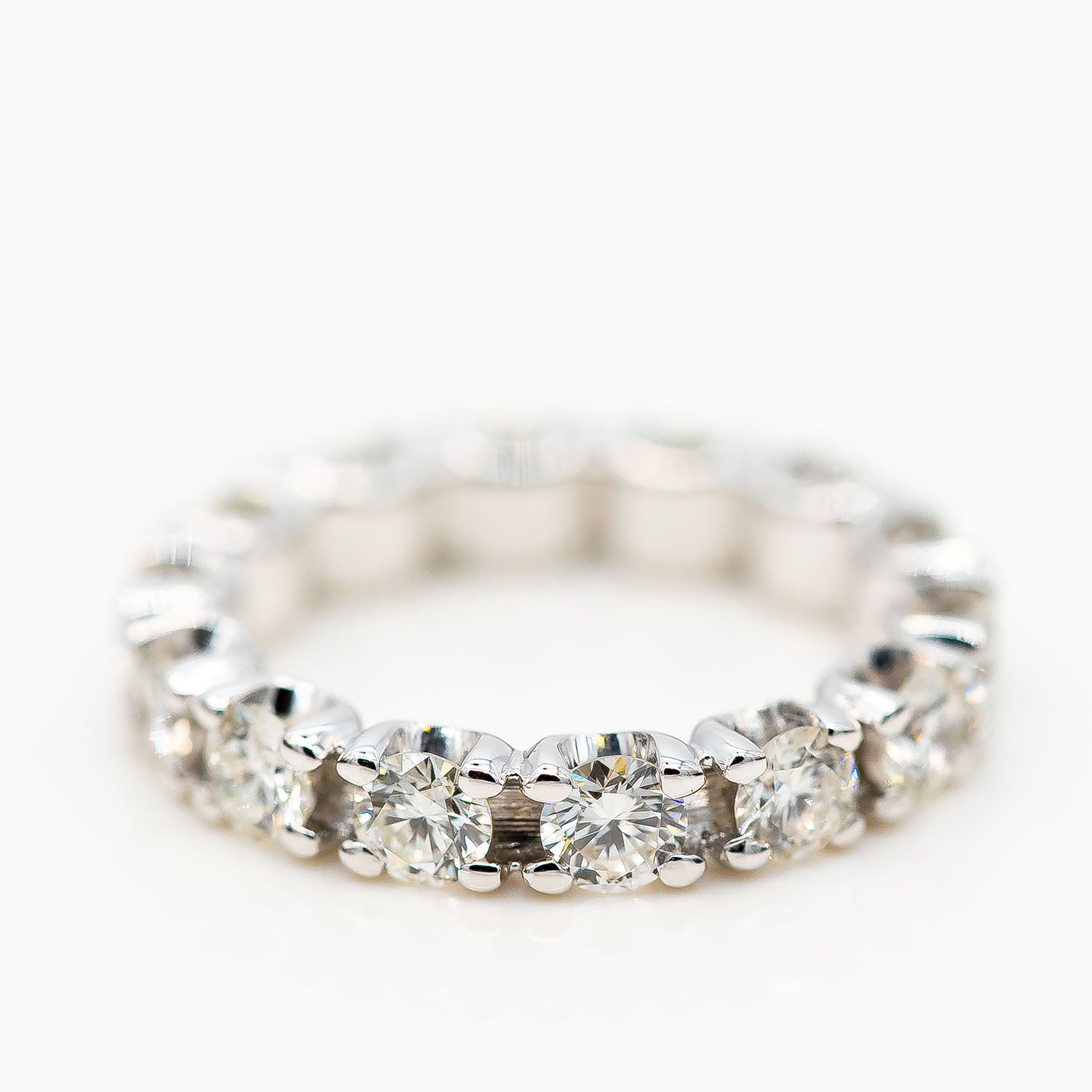 Memoire Ring 750/18K Weißgold Diamant 3,0ct Gr.53 - Wert 12.000€